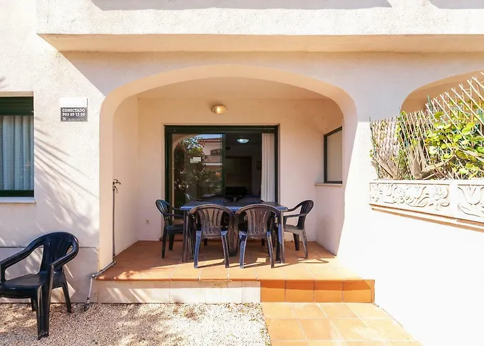 Uhc Casa Daurada Apartmán